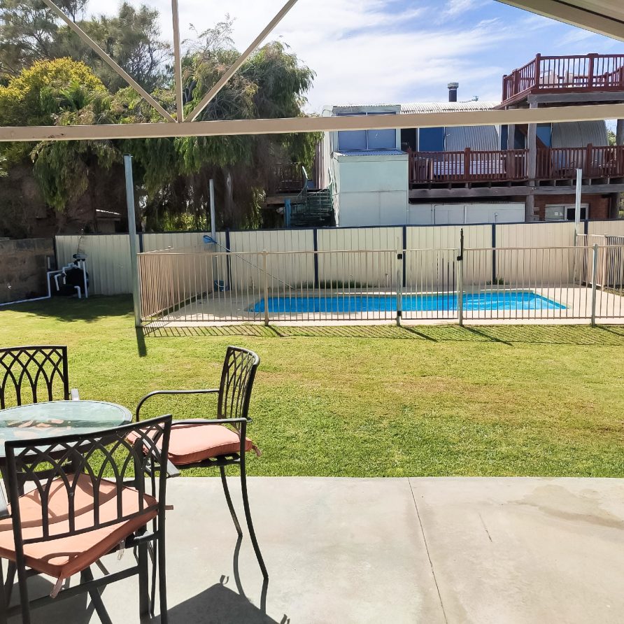 FAMILY TIDES Lancelin Beach Breaks